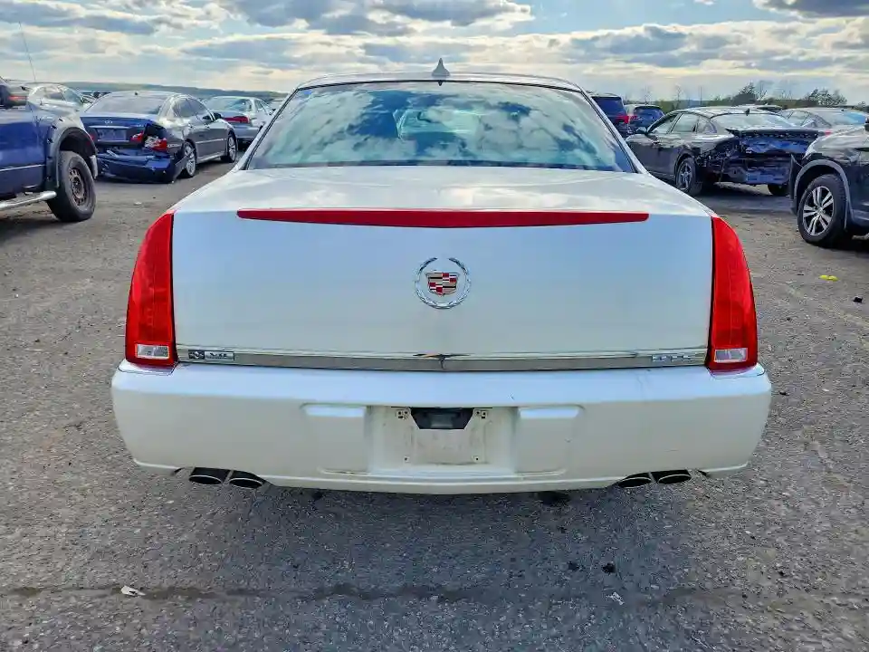 1G6KA5EYXAU124727 2010 CADILLAC DTS-5