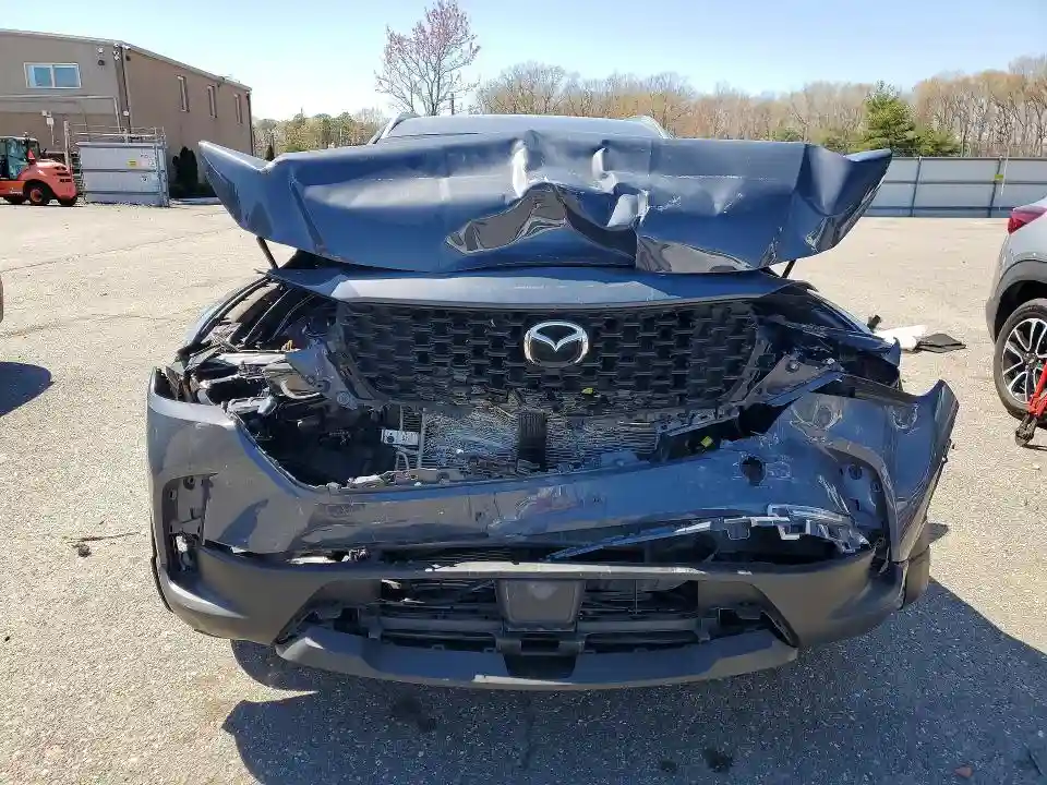 7MMVABBM7SN341013 2025 MAZDA CX-50-4