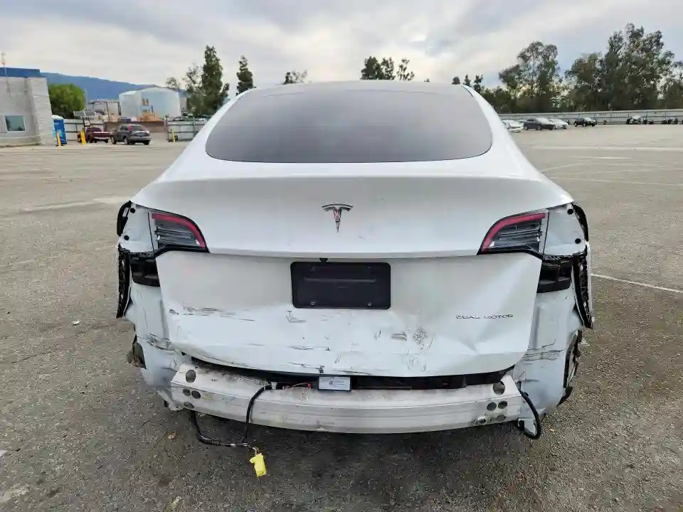 7SAYGDEE2NF342670 2022 TESLA MODEL Y-5