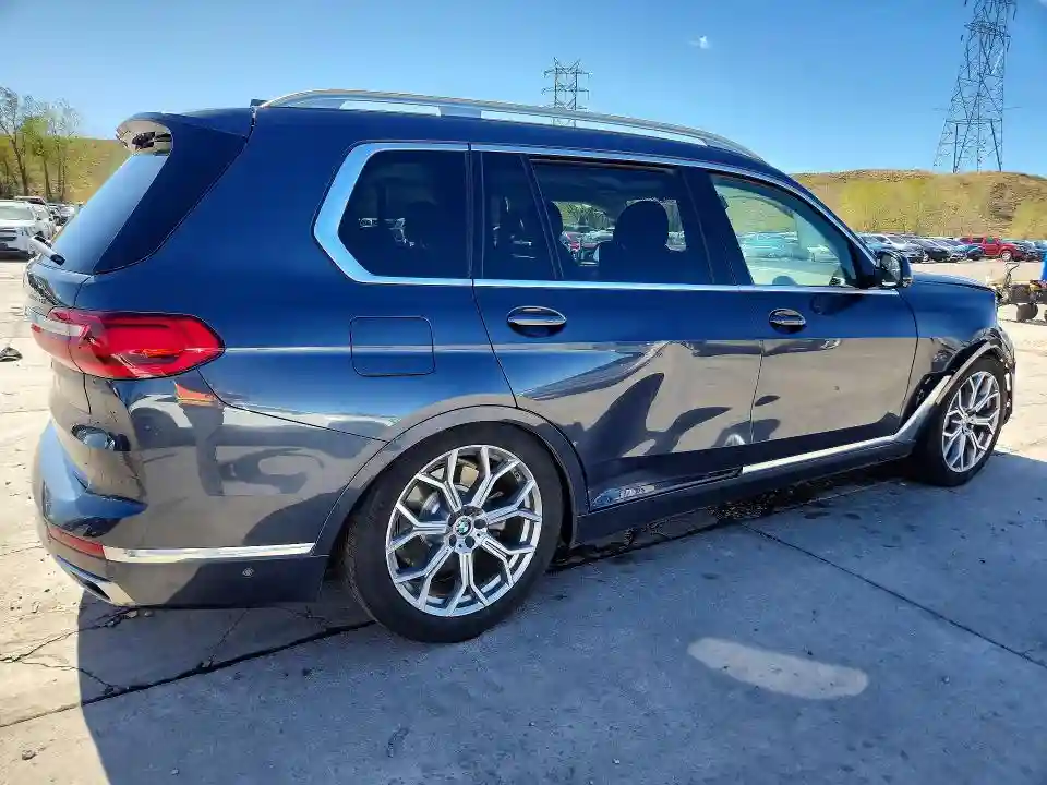 5UXCW2C53KL087049 2019 BMW X7-2