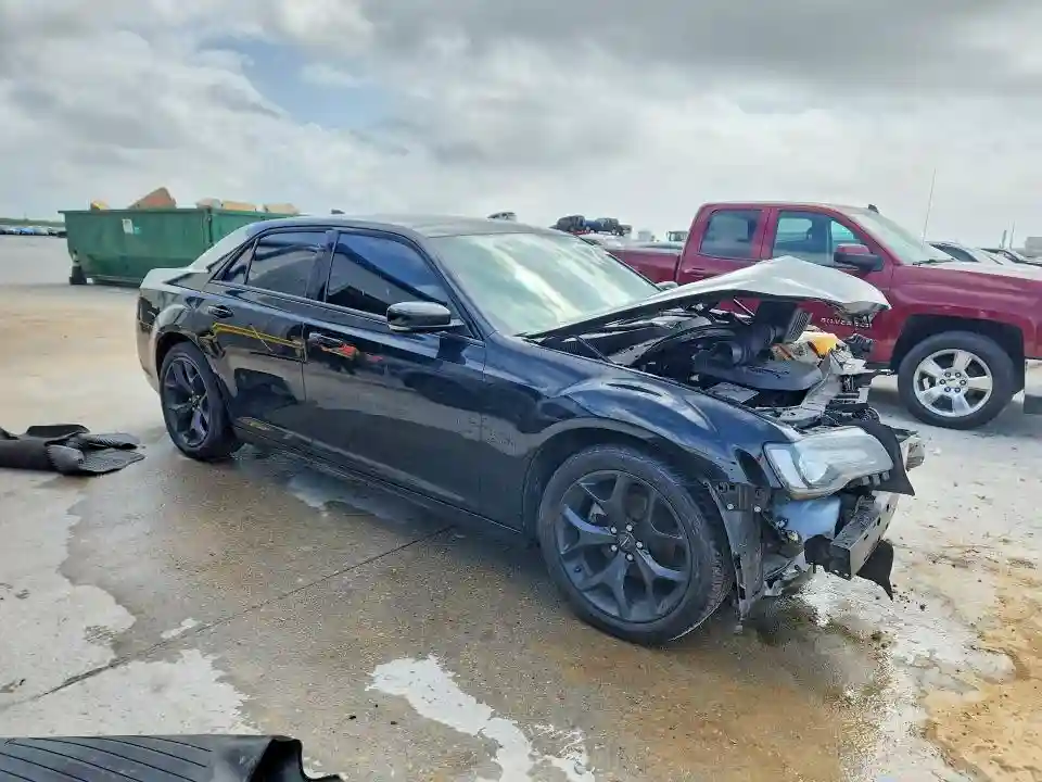2C3CCAAG0MH673432 2021 CHRYSLER 300-3
