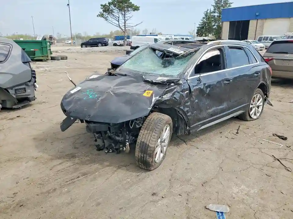 WA1DECF30S1004529 2025 AUDI Q3-0