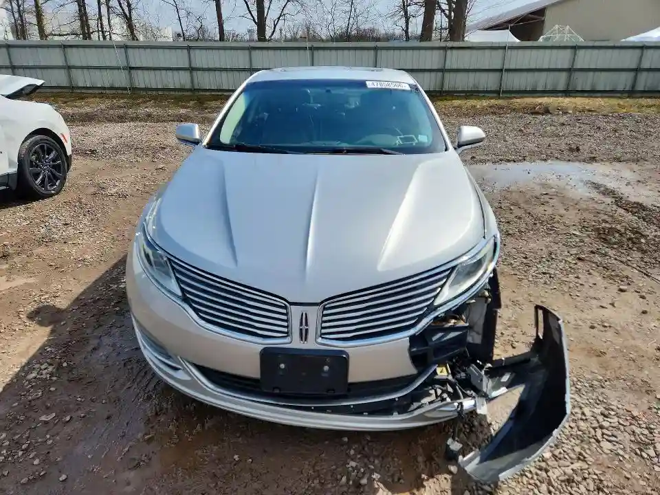 3LN6L2J93FR616614 2015 LINCOLN MKZ-4