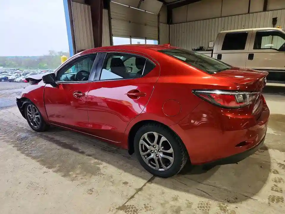 3MYDLBYV4LY709093 2020 TOYOTA YARIS-1