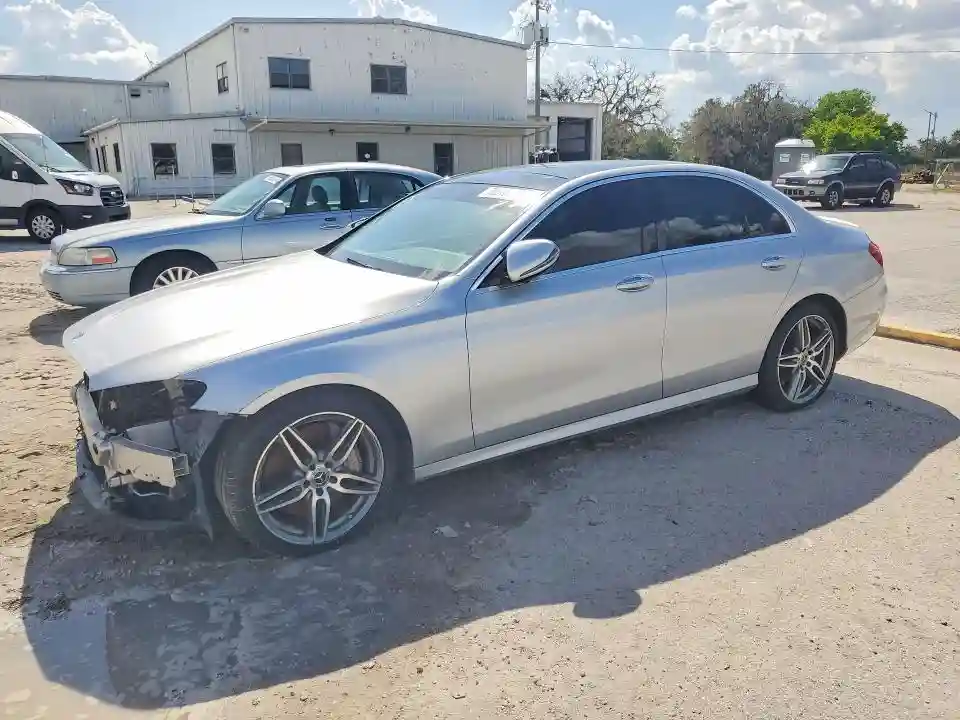 WDDZF4JB4HA240953 2017 MERCEDES-BENZ E-CLASS-0