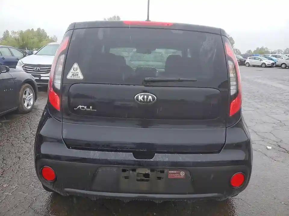 KNDJN2A27J7536423 2018 KIA SOUL-5