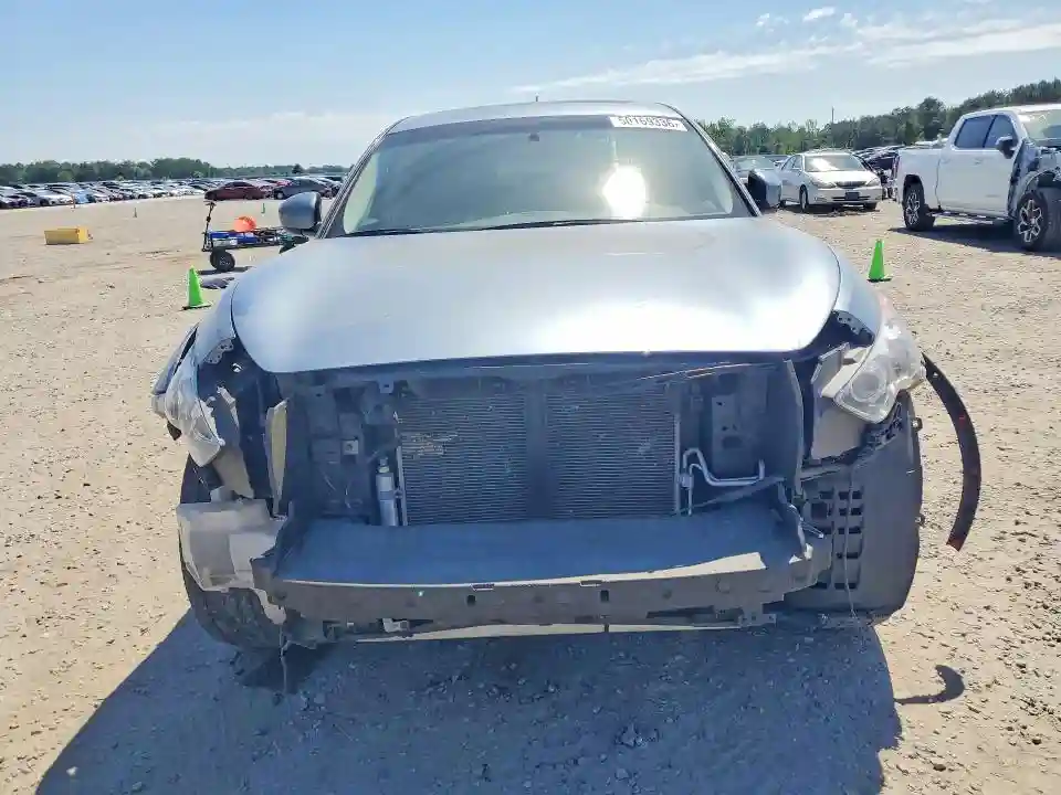 JN8CS1MW1HM415073 2017 INFINITI QX70 BASE-4