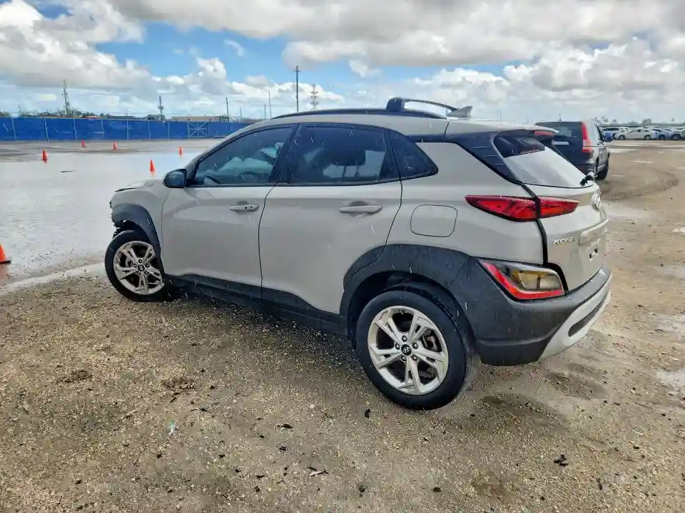 KM8K62AB6NU870429 2022 HYUNDAI KONA-1