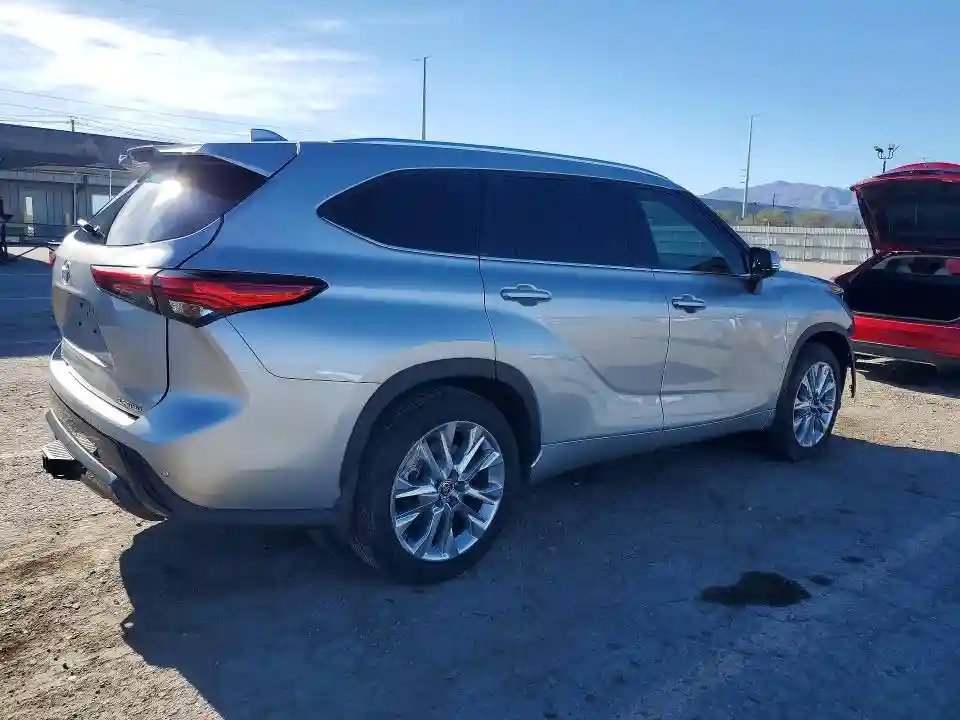 5TDYZRAH2MS534590 2021 TOYOTA HIGHLANDER-2