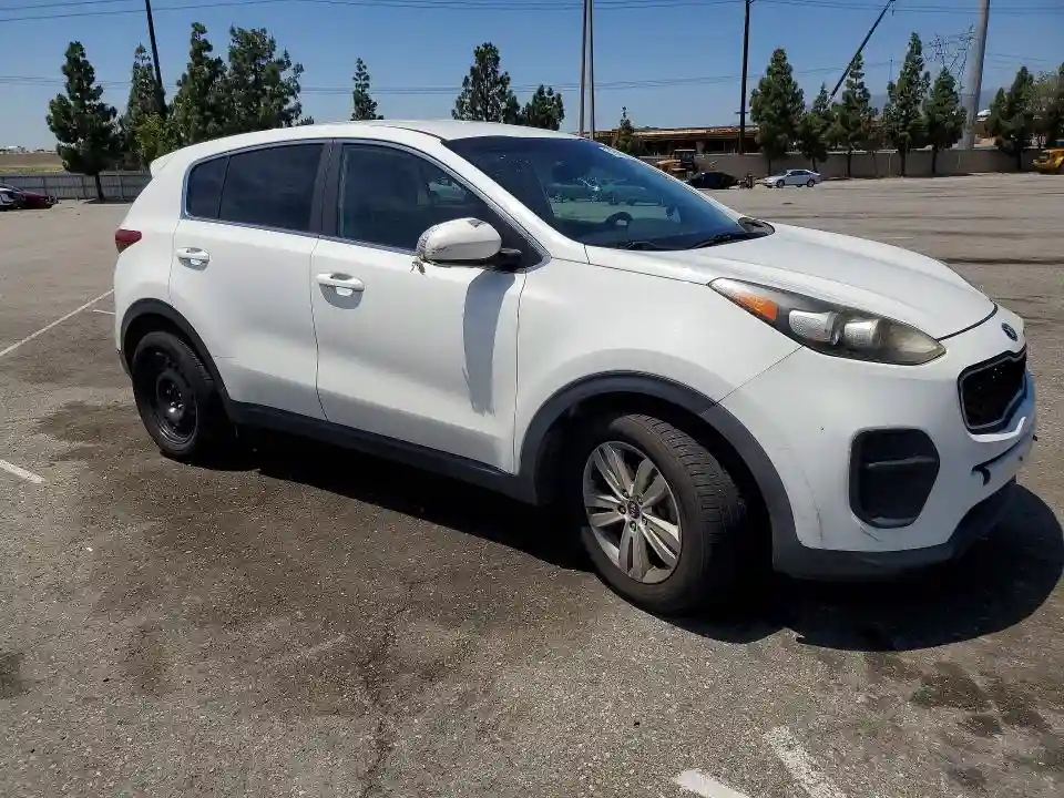 KNDPM3AC9J7401469 2018 KIA SPORTAGE-3