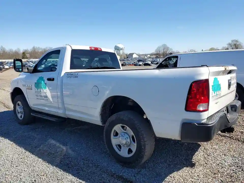 3C63R3AJ0EG207042 2014 RAM 3500-1