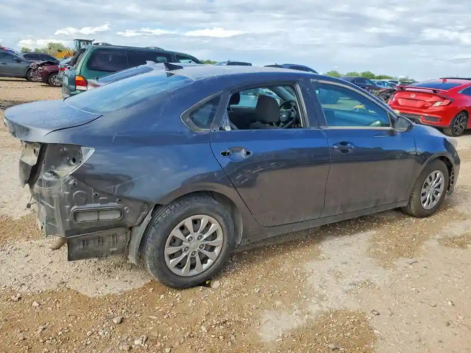 3KPF24AD6ME299486 2021 KIA FORTE-2