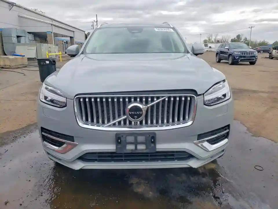 YV4062PE6R1201921 2024 VOLVO XC90-4