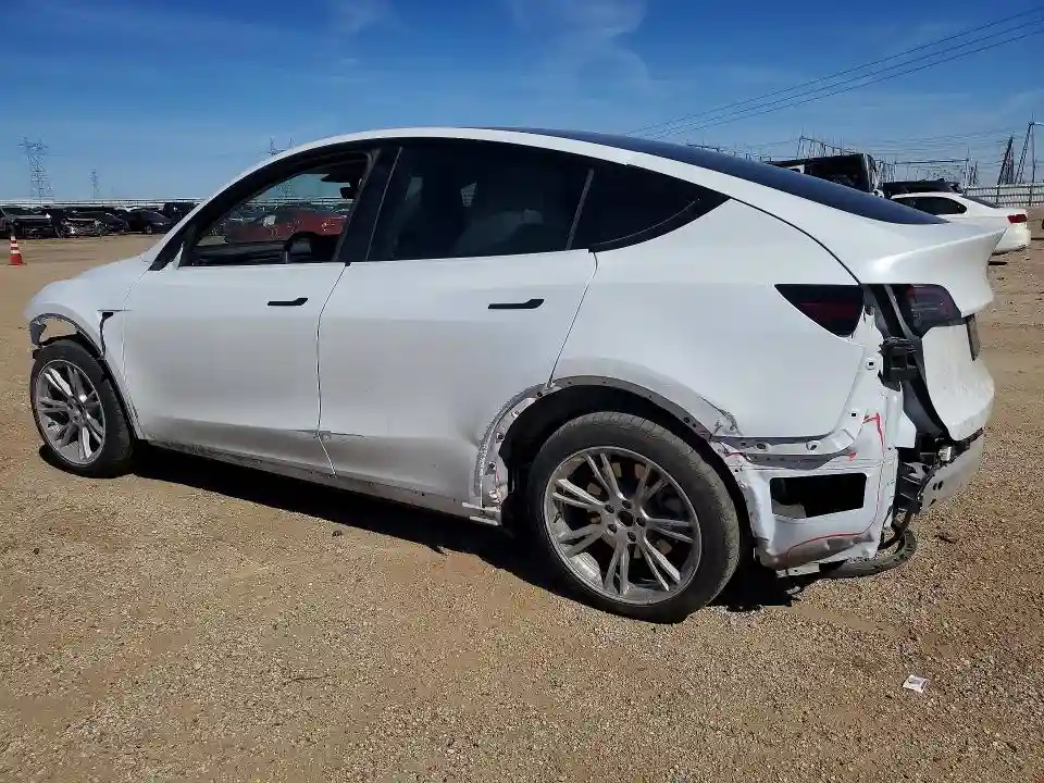 7SAYGDEE7PA034748 2023 TESLA MODEL Y-1