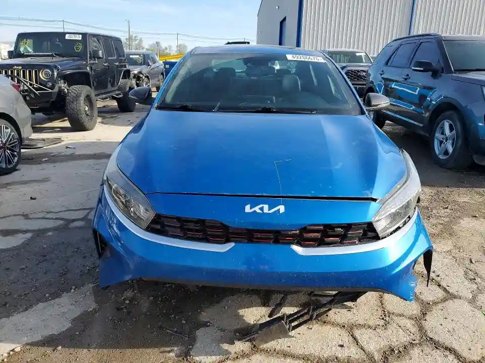 3KPF54AD3NE456366 2022 KIA FORTE-4