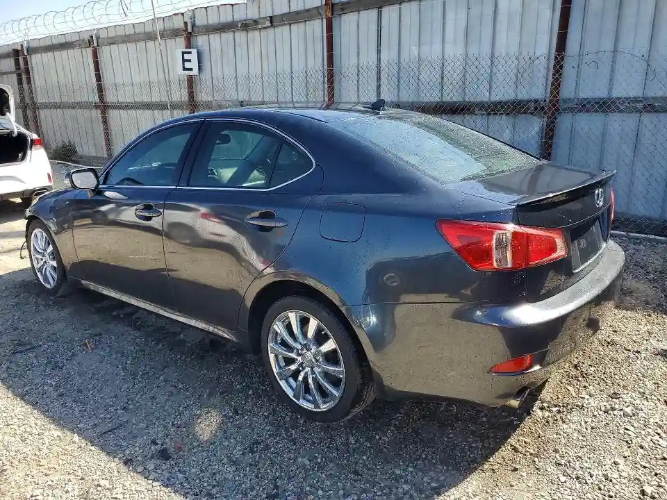 JTHBF5C28B5148256 2011 LEXUS IS-1