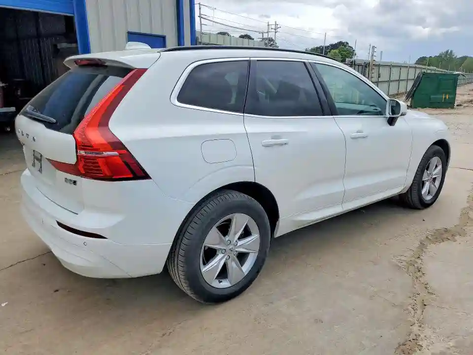 YV4L12RK9N1053806 2022 VOLVO XC60-2