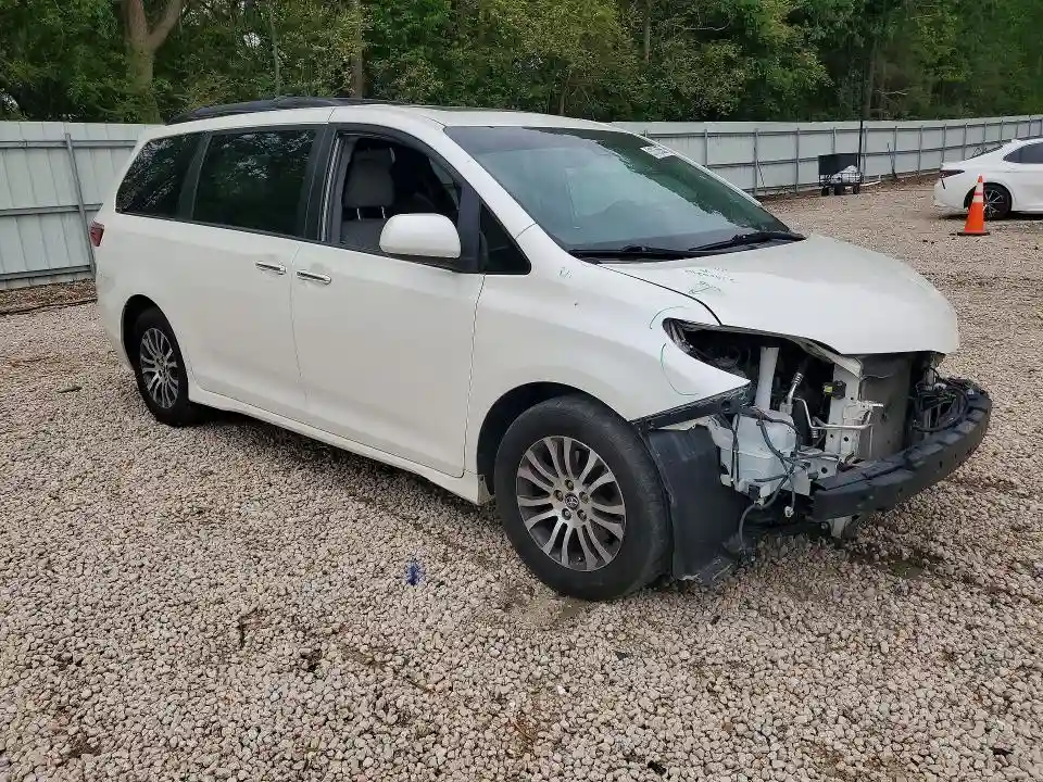5TDYZ3DC8KS982648 2019 TOYOTA SIENNA-3