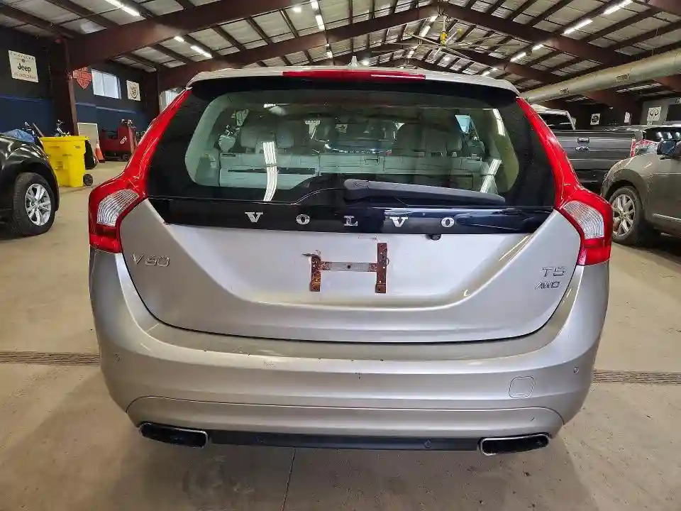 YV1612SM9F1267136 2015 VOLVO V60-5