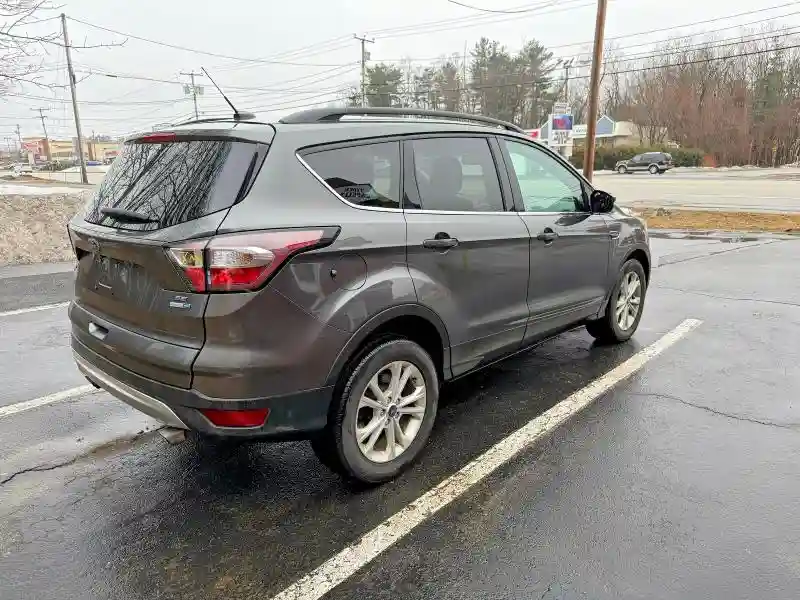 1FMCU9GD0JUC62931 2018 FORD ESCAPE-2