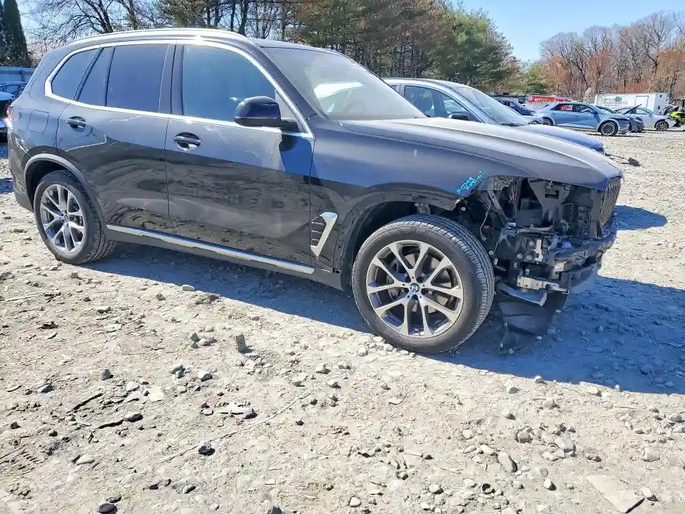 5UX23EU00R9W03691 2024 BMW X5-3