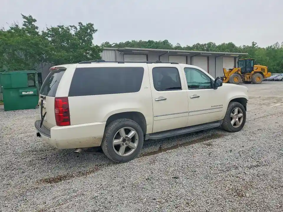 1GNSCKE05DR311033 2013 CHEVROLET SUBURBAN-2