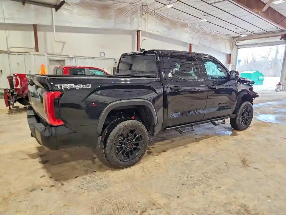 5TFWA5DB0SX323815 2025 TOYOTA TUNDRA-2