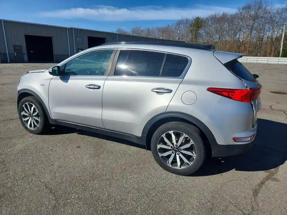KNDPNCAC2J7310850 2018 KIA SPORTAGE-1