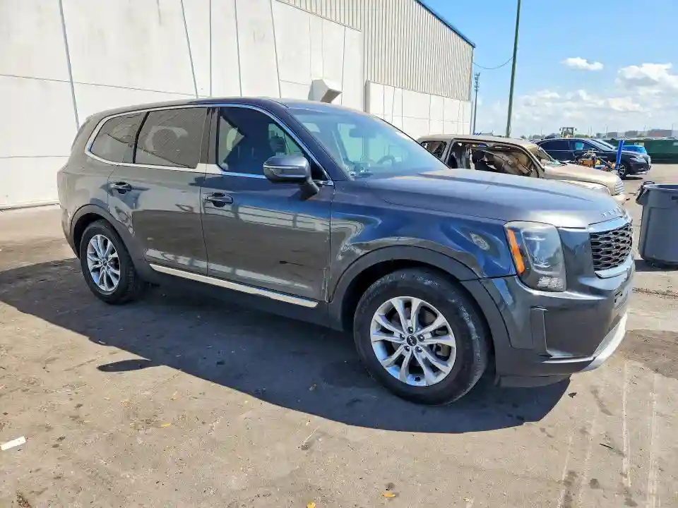 5XYP24HC1NG202118 2022 KIA TELLURIDE-3