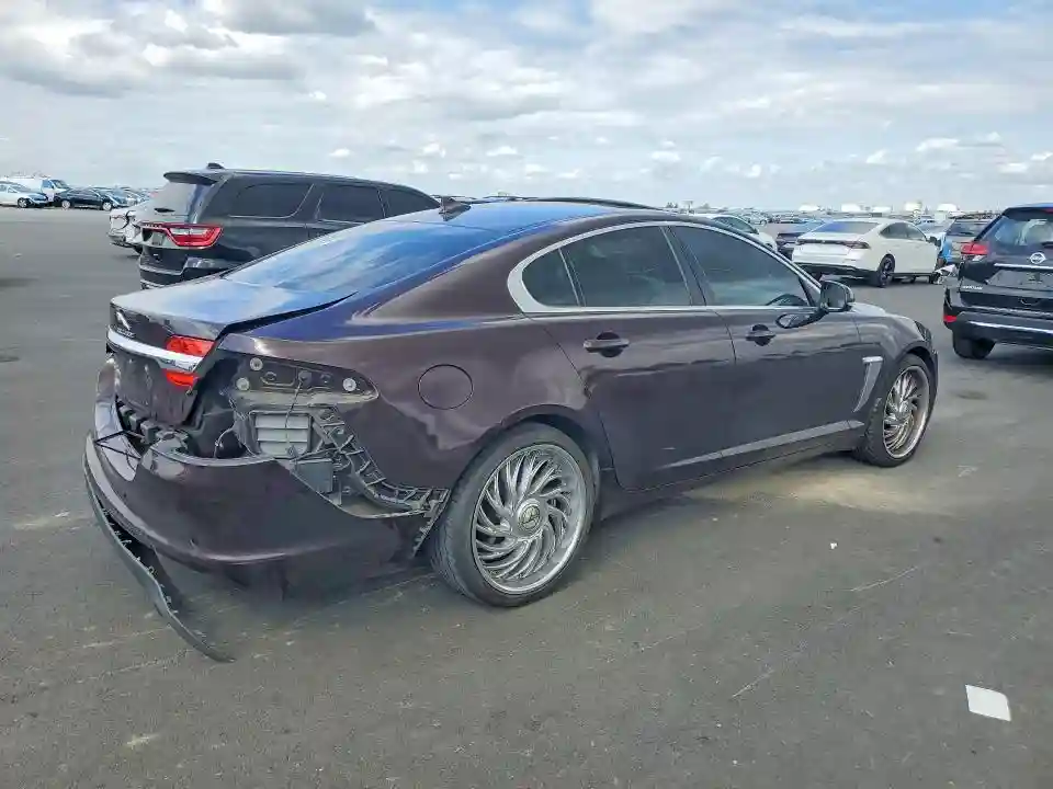 SAJWA0FS7FPU68860 2015 JAGUAR XF-2