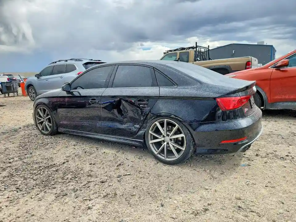 WAUB1GFFXG1103650 2016 AUDI S3-1