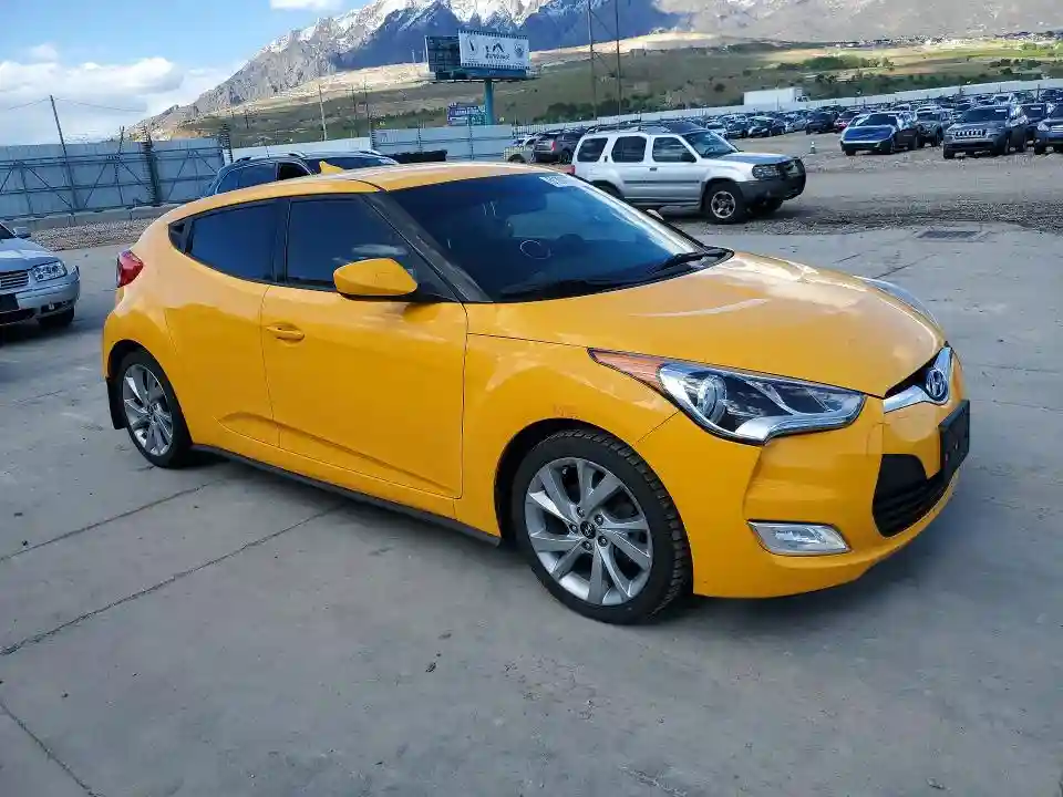 KMHTC6AD0HU311338 2017 HYUNDAI VELOSTER-3
