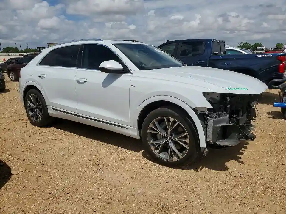 WA1EVBF1XND031804 2022 AUDI Q8-3