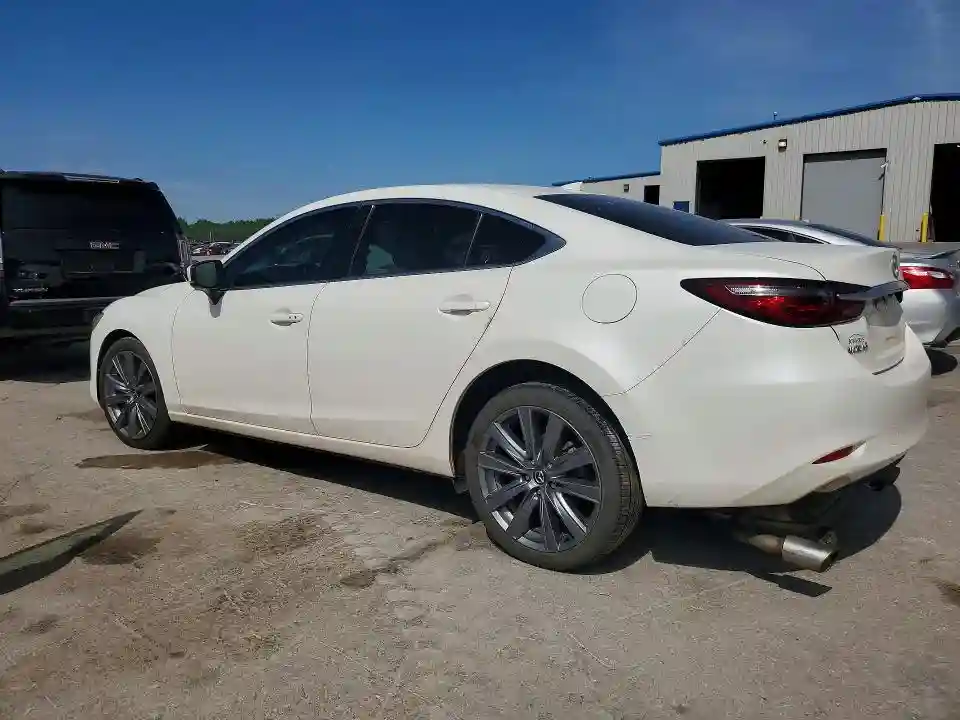 JM1GL1TY4M1617060 2021 MAZDA 6-1