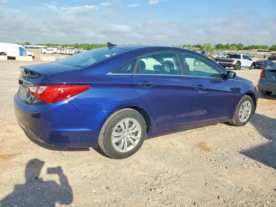 5NPEB4AC3BH165224 2011 HYUNDAI SONATA-2