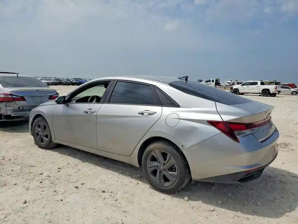 5NPLM4AG3NH061485 2022 HYUNDAI ELANTRA-1