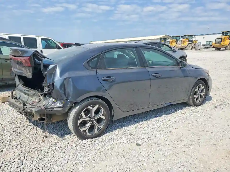 3KPF24AD3LE205790 2020 KIA FORTE-2