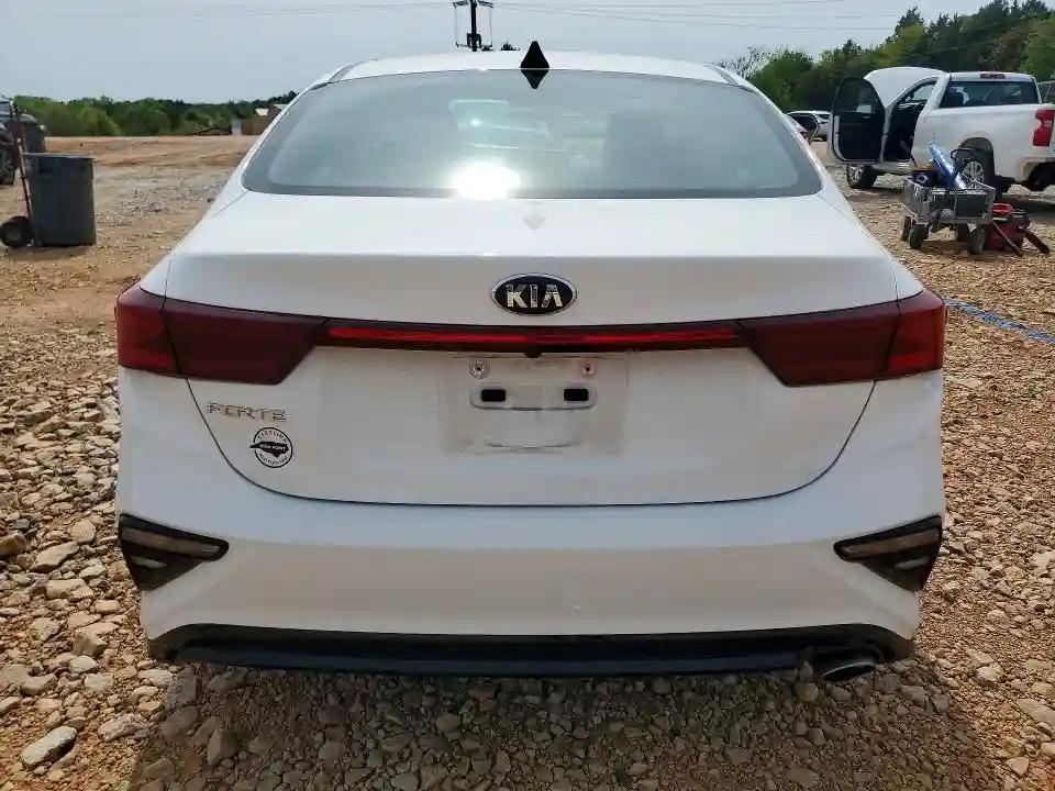 3KPF24AD2ME361319 2021 KIA FORTE-5