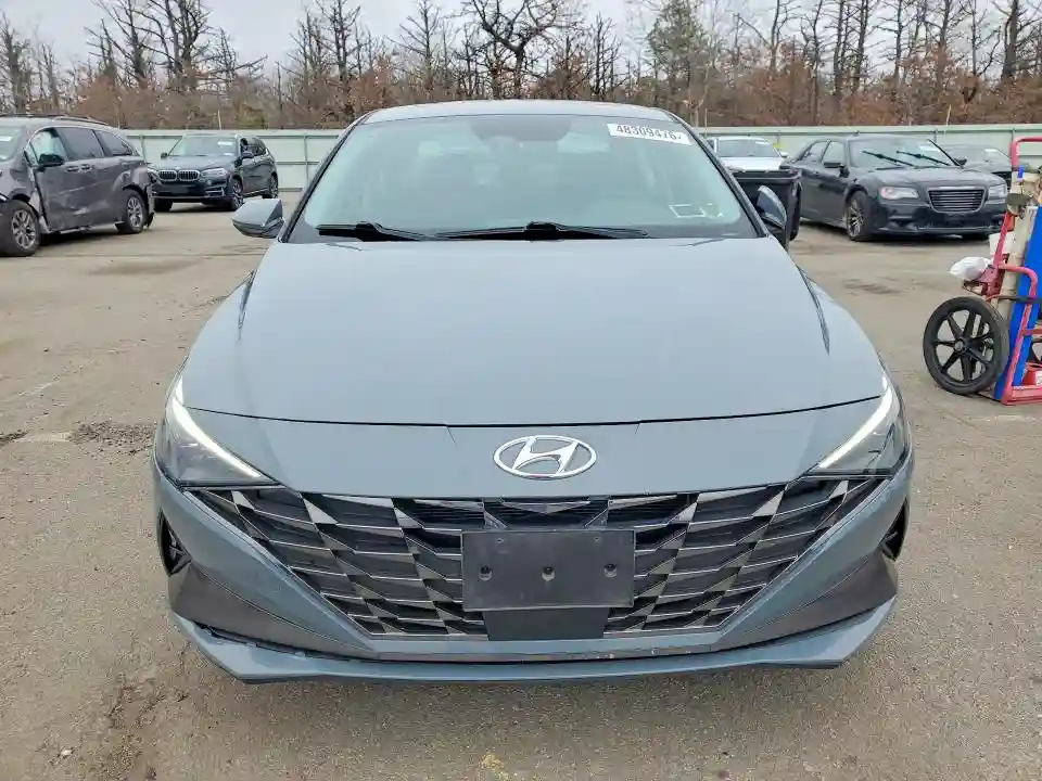 KMHLP4AG7NU366271 2022 HYUNDAI ELANTRA-4