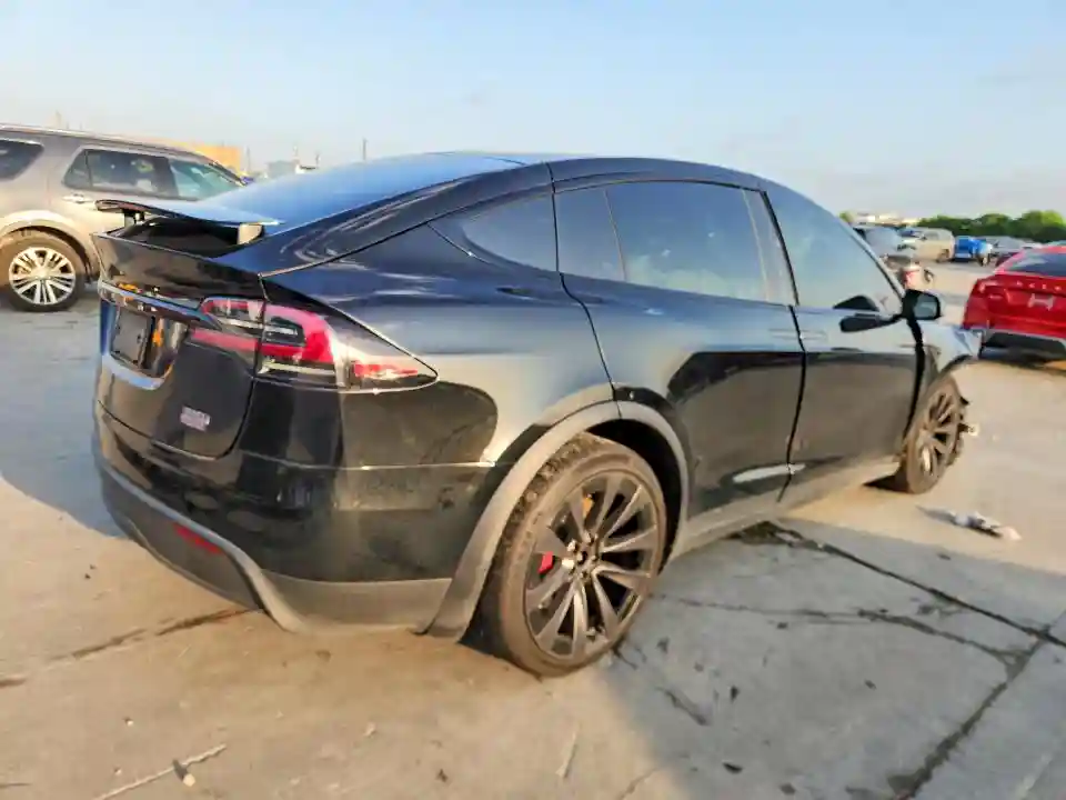 7SAXCBE62RF440396 2024 TESLA MODEL X-2