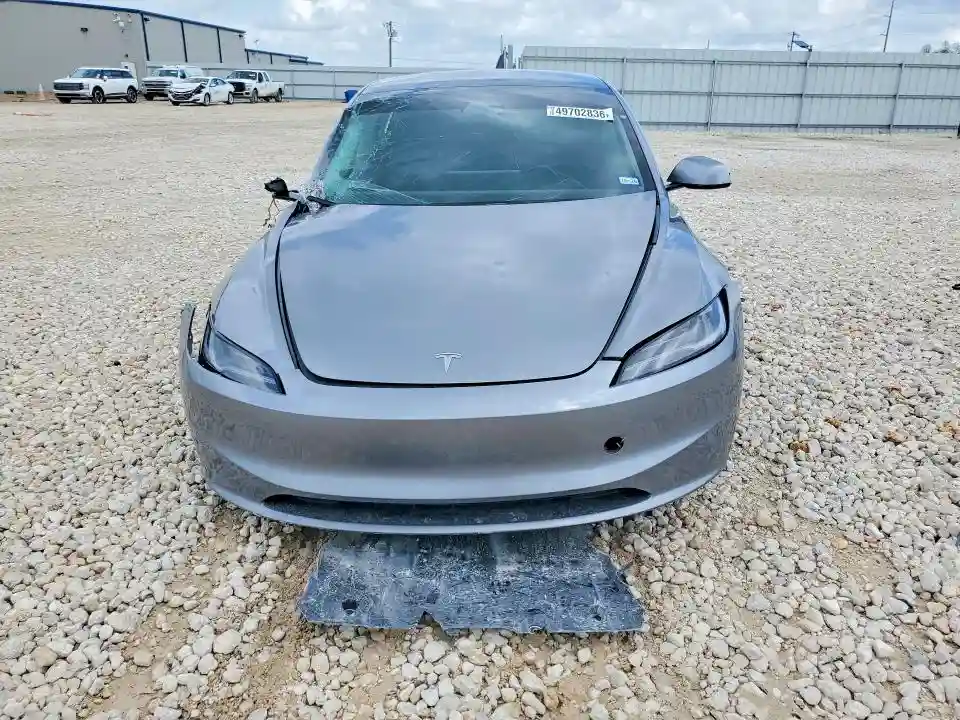 5YJ3E1EA5SF077781 2025 TESLA MODEL 3-4
