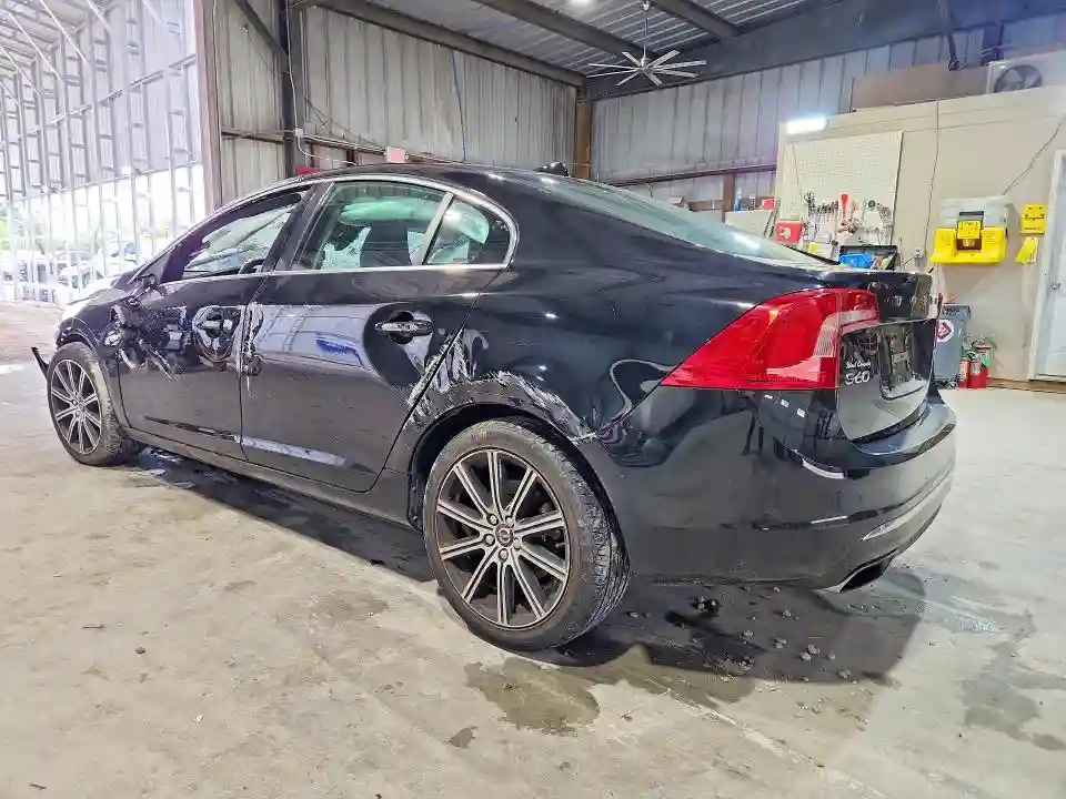 LYV402TK7JB172430 2018 VOLVO S60-1