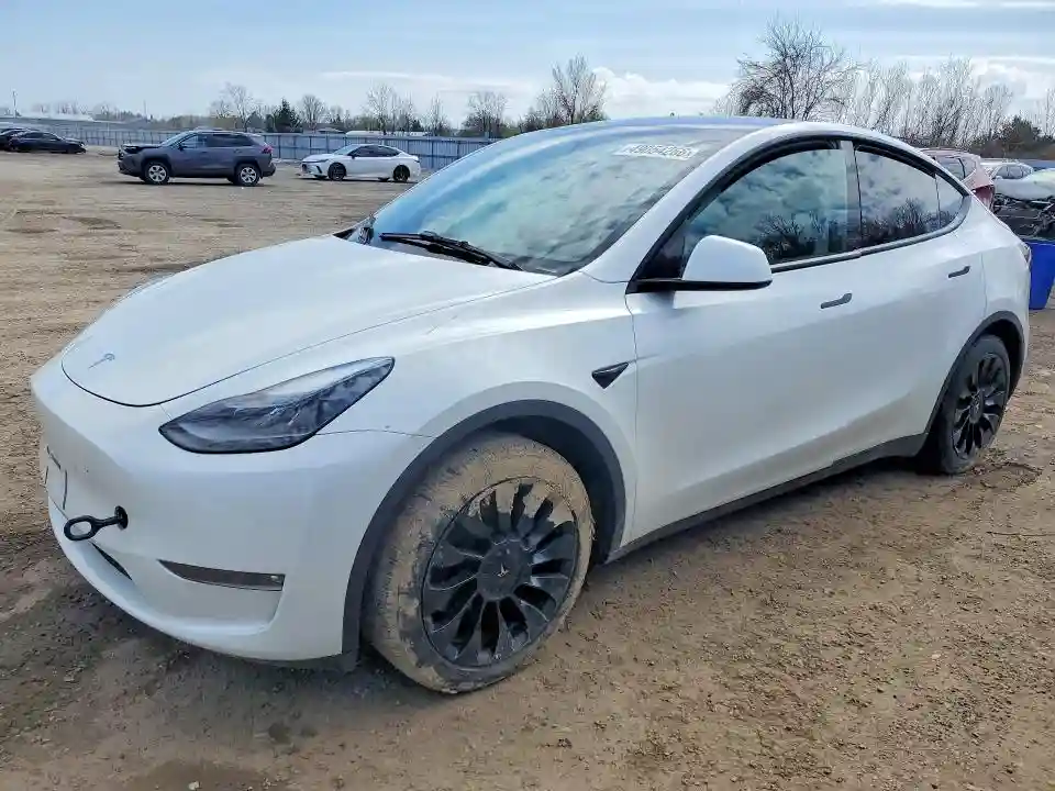 LRWYGDEE6PC110034 2023 TESLA MODEL Y 75-0