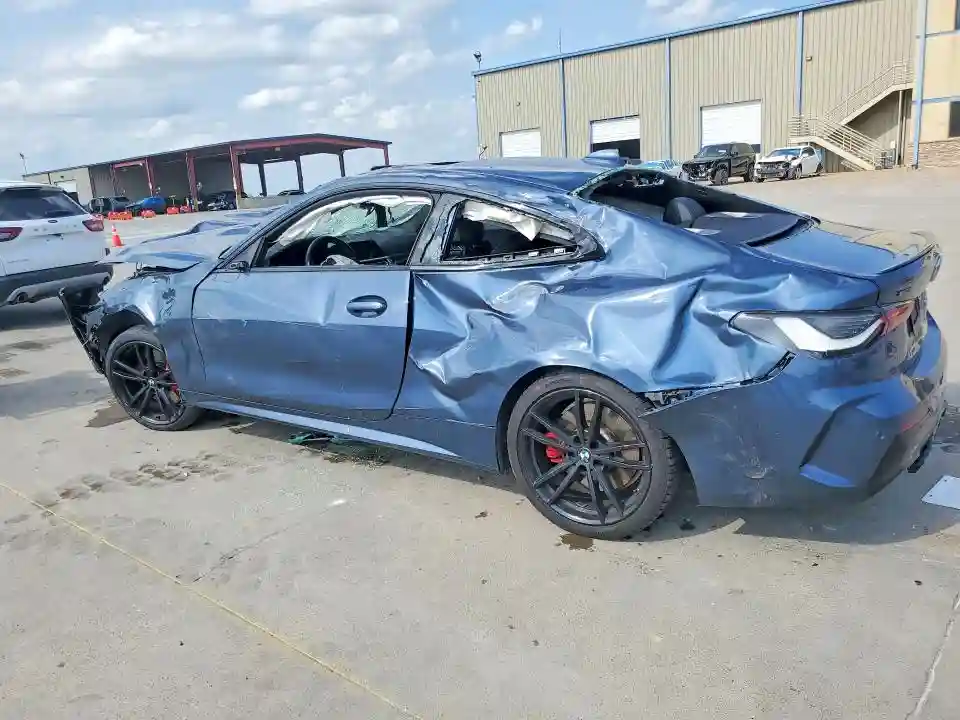 WBA13AR08MCE79258 2021 BMW M4-1
