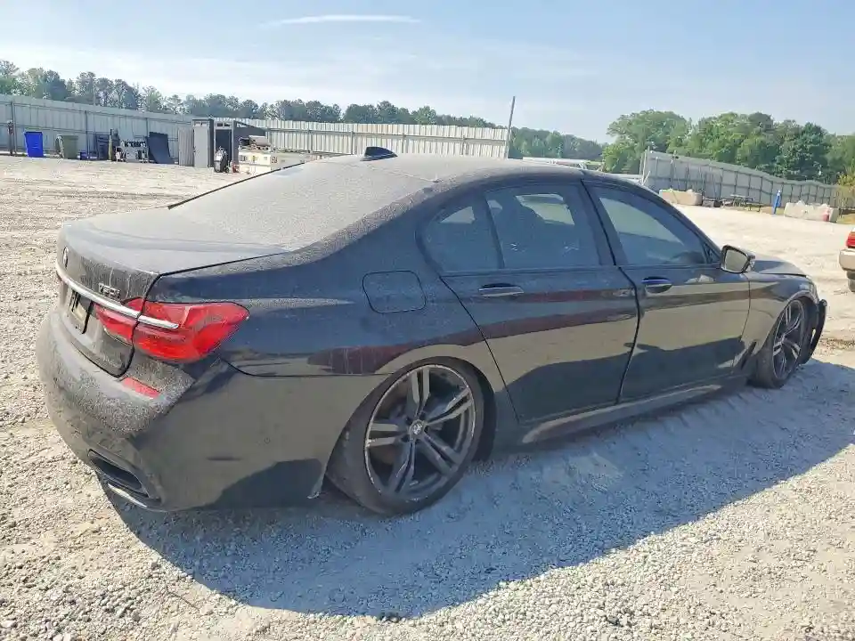 WBA7B0C55JG527229 2018 BMW 7 SERIES-2