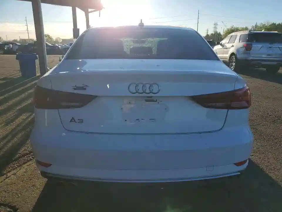 WAUAUGFF5J1094527 2018 AUDI A3-5