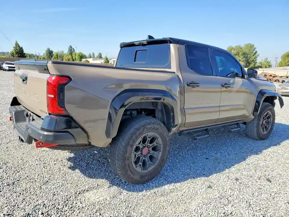 3TYLC5LN4ST036013 2025 TOYOTA TACOMA-2