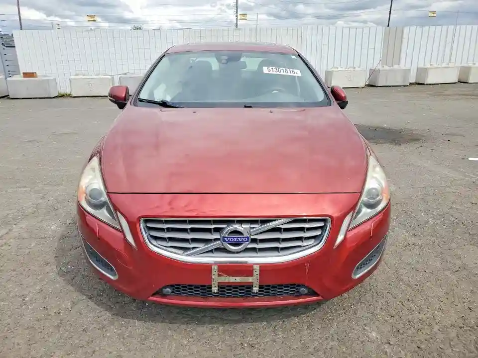 YV1612FS8D2185737 2013 VOLVO S60-4