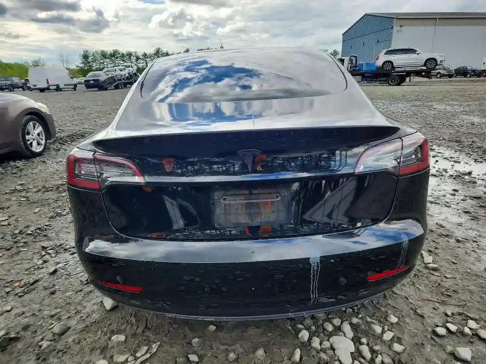 5YJ3E1EA4PF432107 2023 TESLA MODEL 3-5