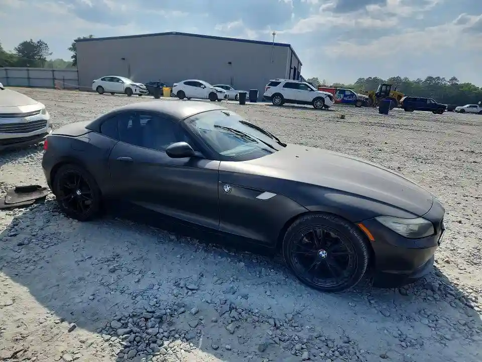 WBALM5C57AE377481 2010 BMW Z4-3